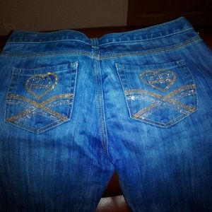 BOMBSHELL 2B BEBE JEANS